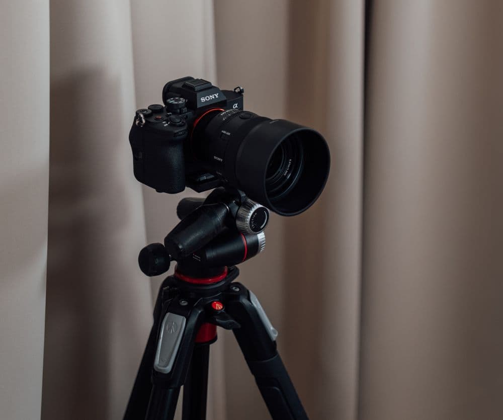 Sony α7 V auf Stativ